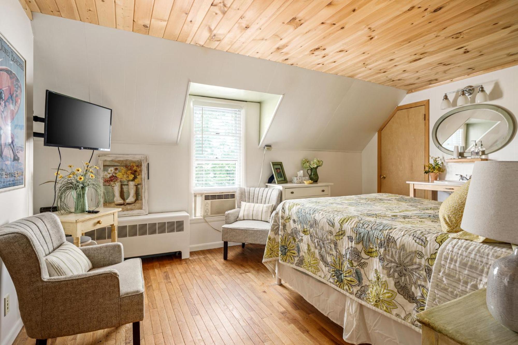 The Cottonwood Inn B&B Empire Εξωτερικό φωτογραφία